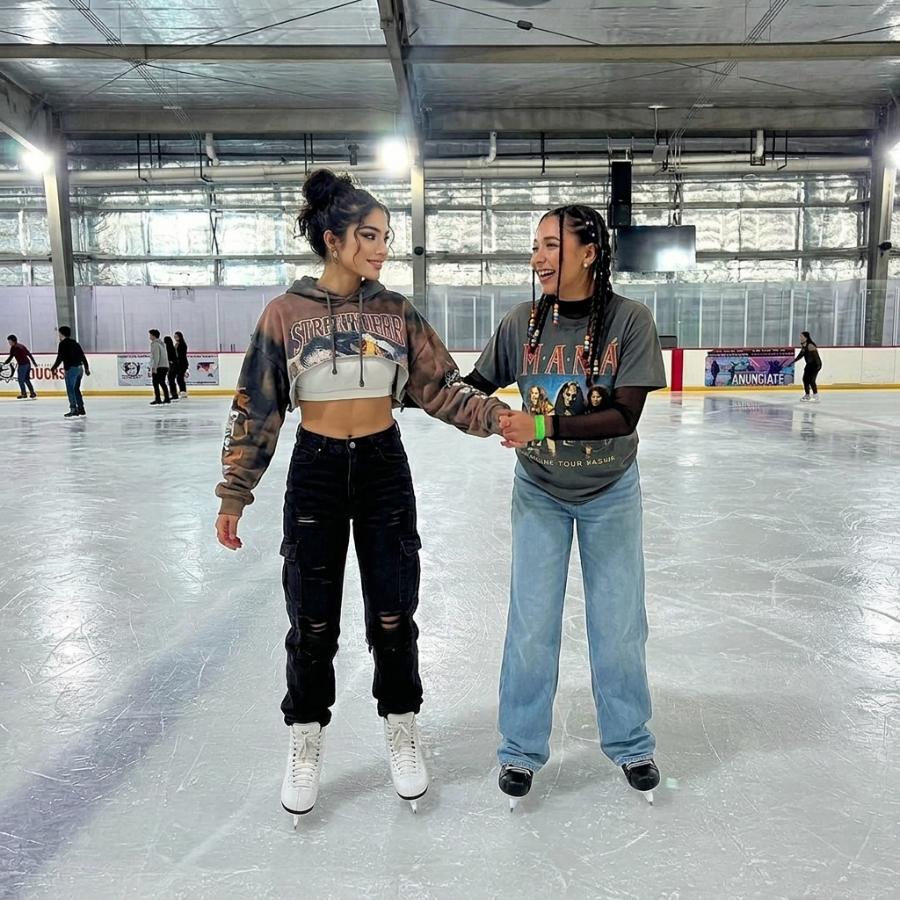 Patina sobre hielo con descuento para Quintanarroenses ⛸️❄️o